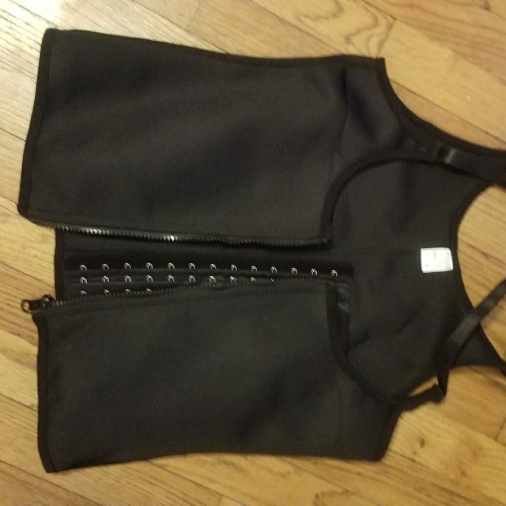 New w tags body shapper